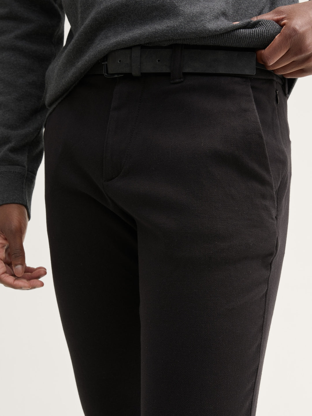 TRAVELER SLIM CHINO