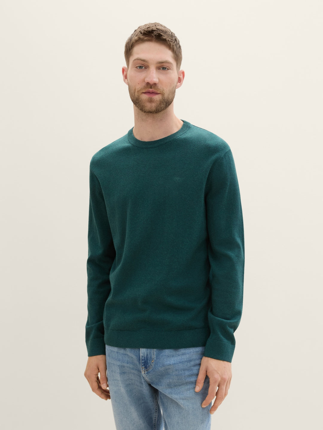 BASIC CREWNECK KNIT