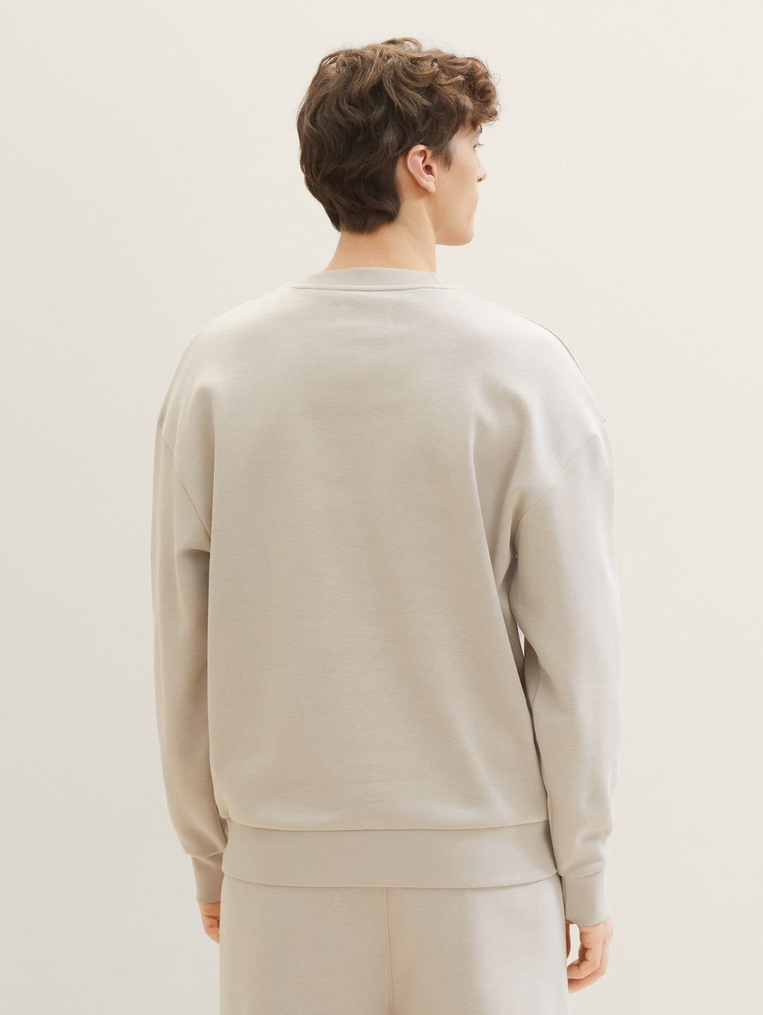 RELAXED CREWNECK SWEATER