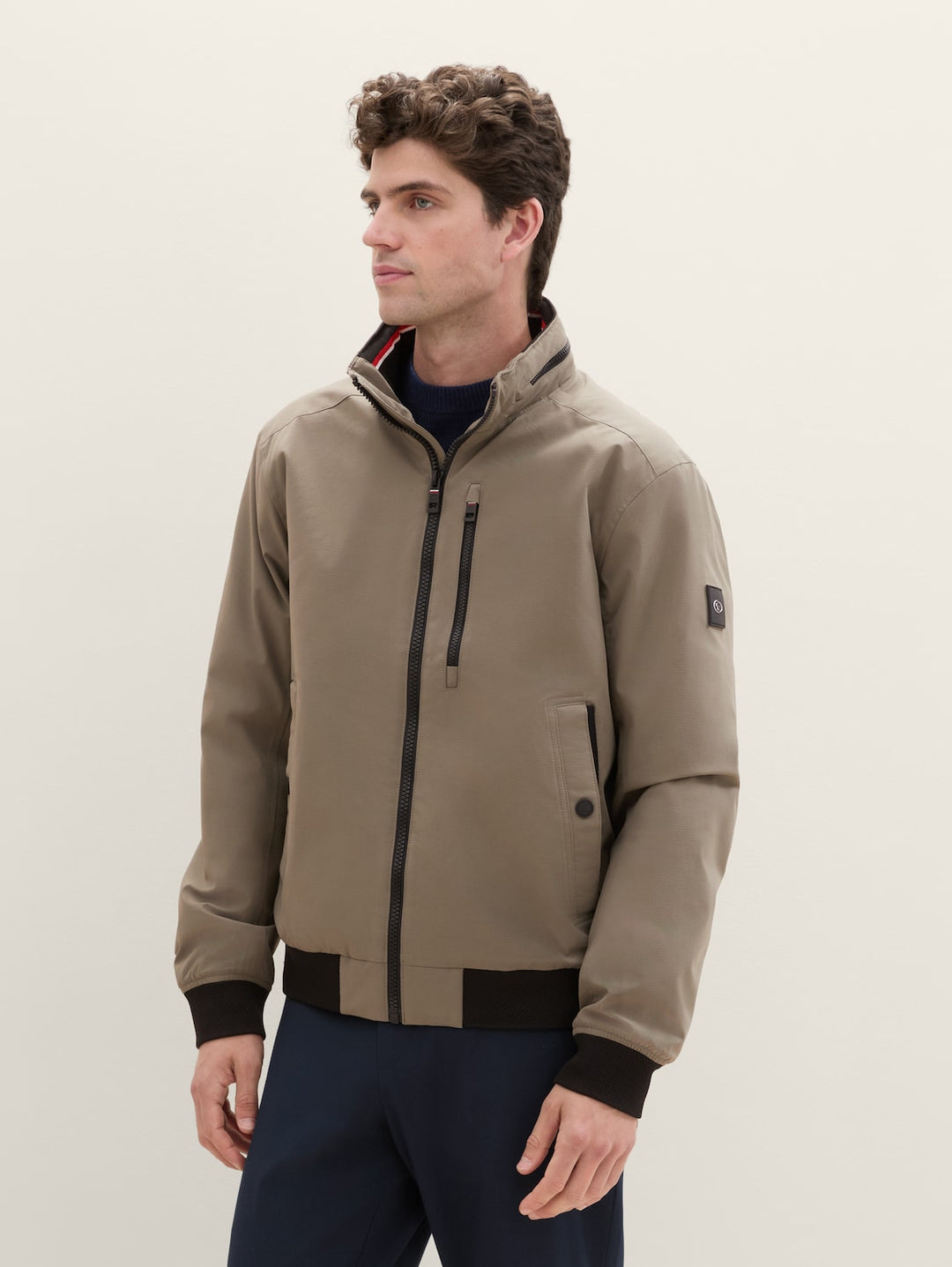 TRANSEASONAL JACKET