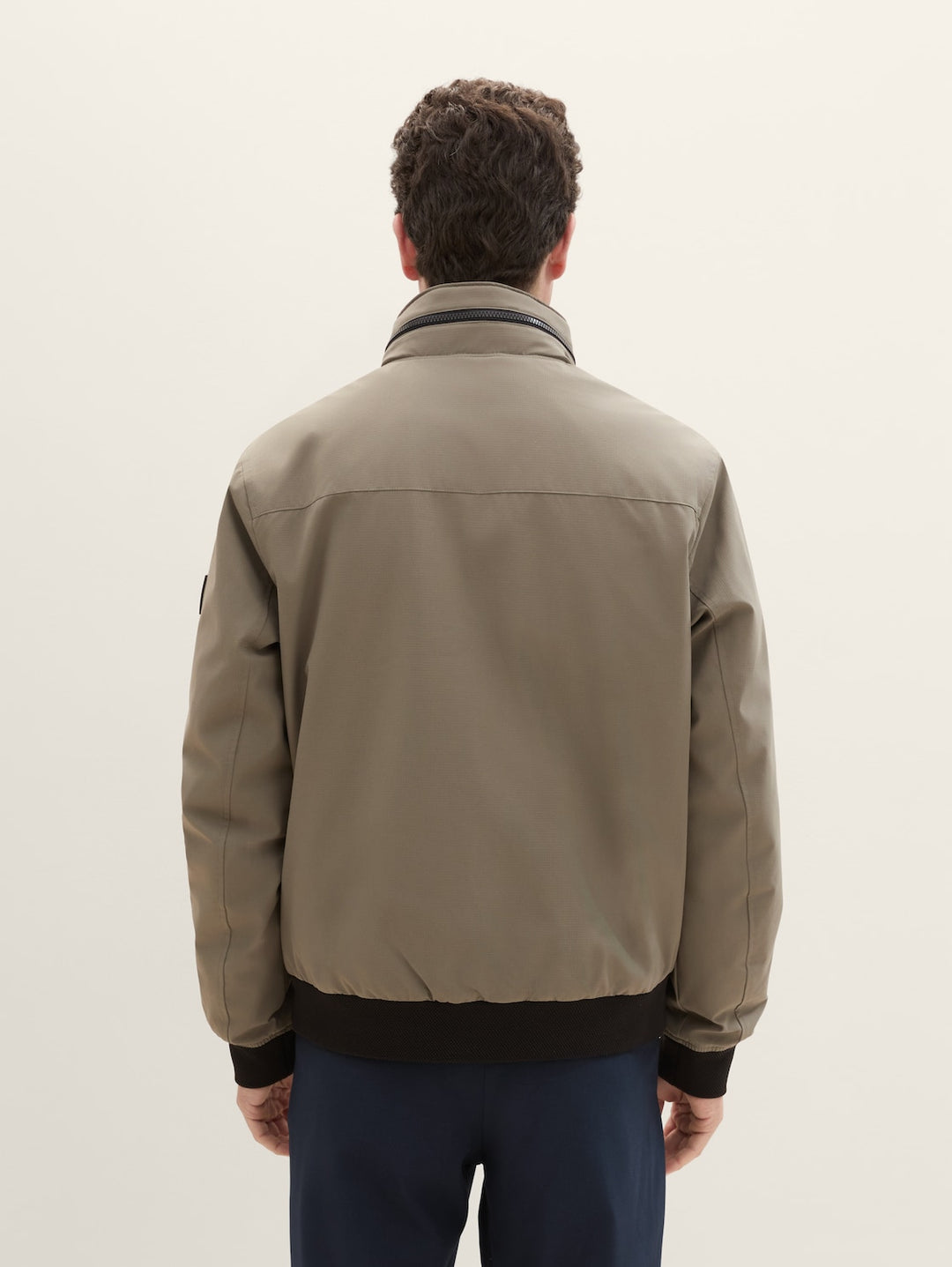 TRANSEASONAL JACKET