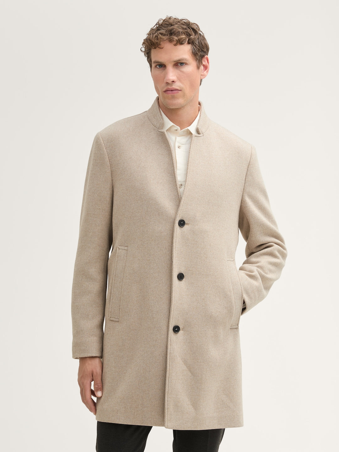 WOOL COAT