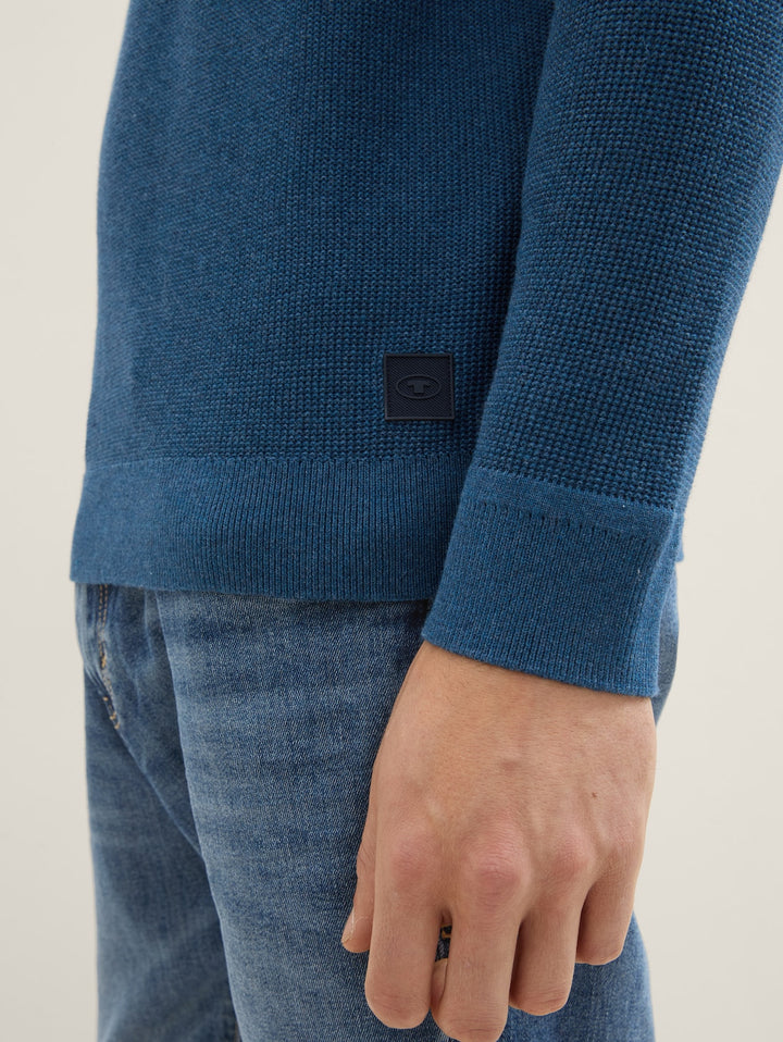 STRUCTURED CREWNECK KNIT