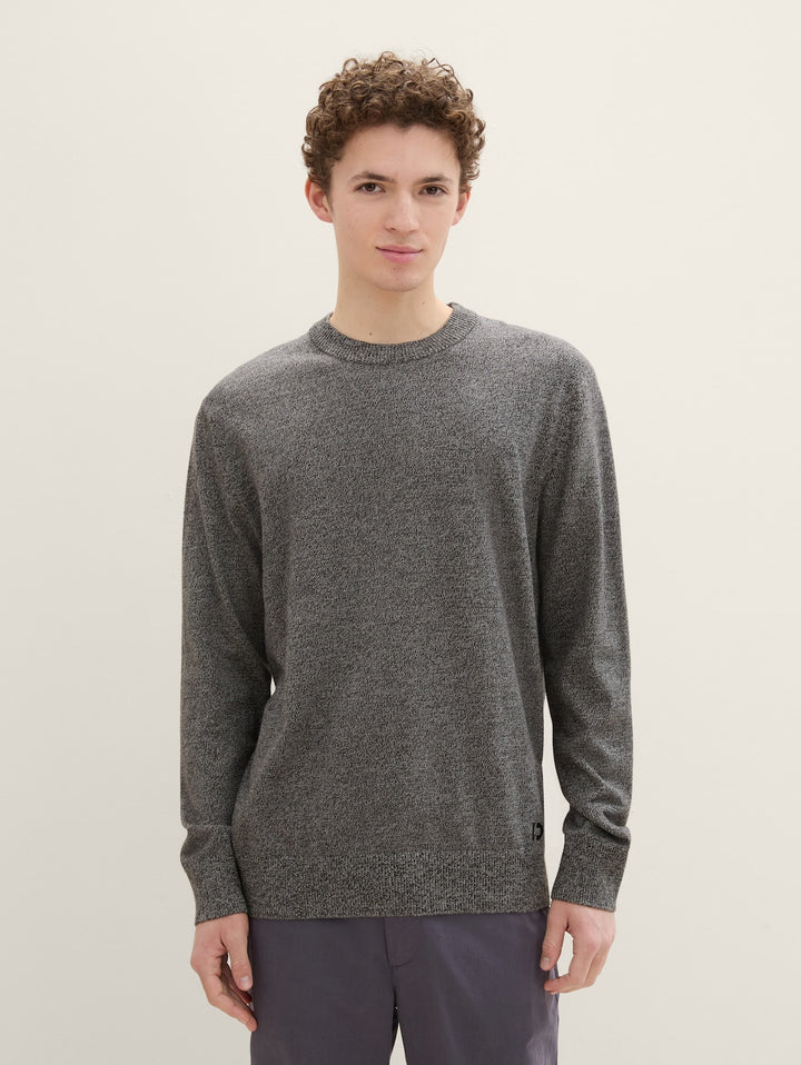 BASIC CREWNECK KNIT