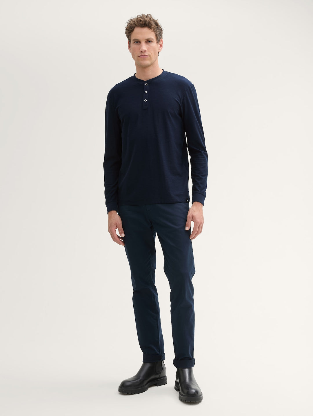 STRUCTURED HENLEY