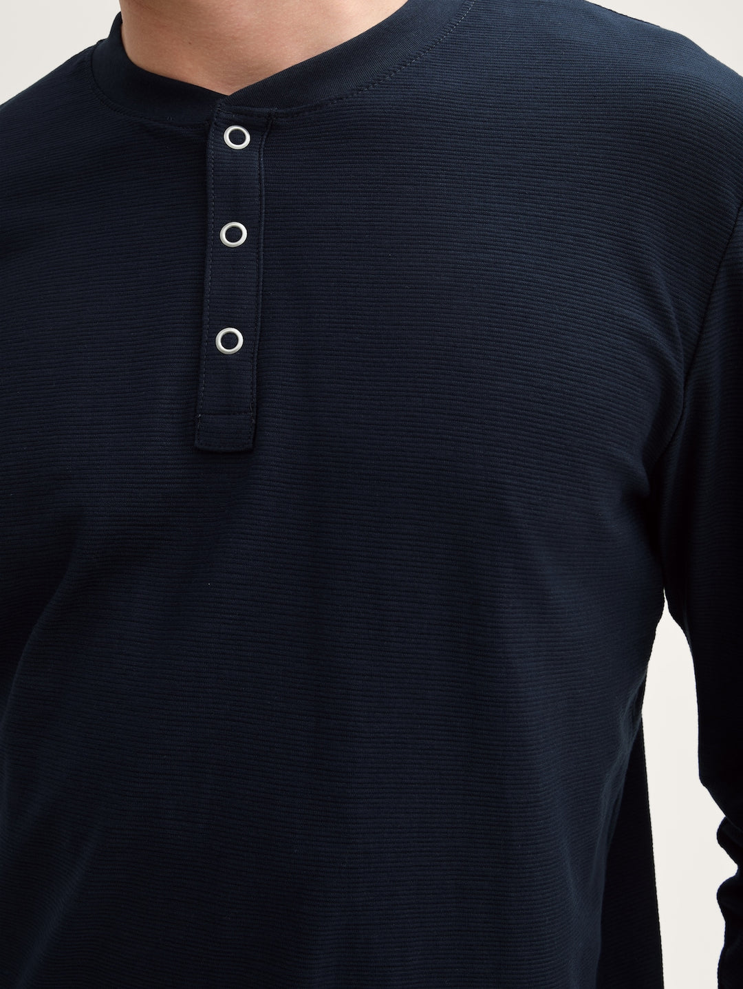 STRUCTURED HENLEY