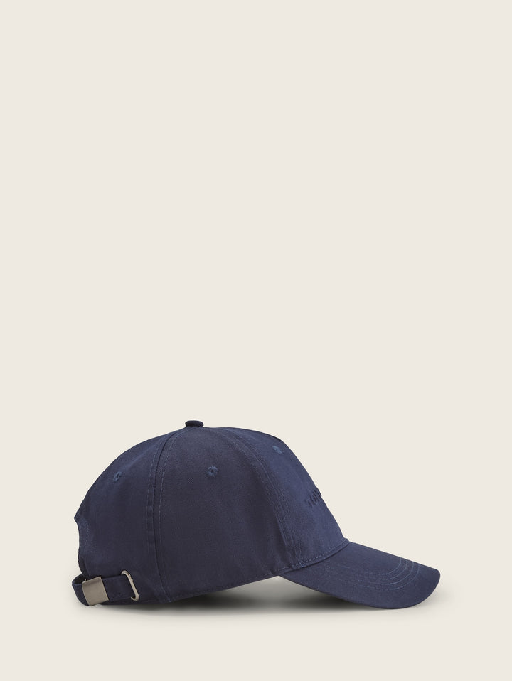 BASIC CAP