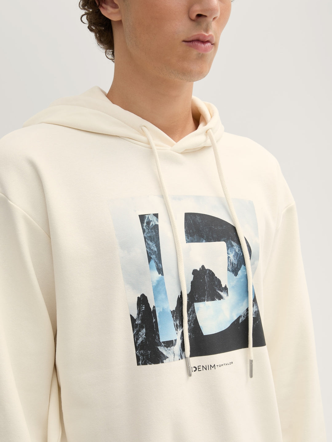 HOODIE WITH PRINT