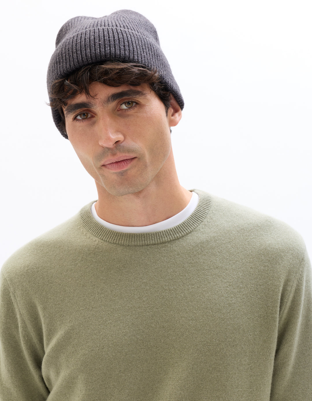 100% cashmere crew neck sweater