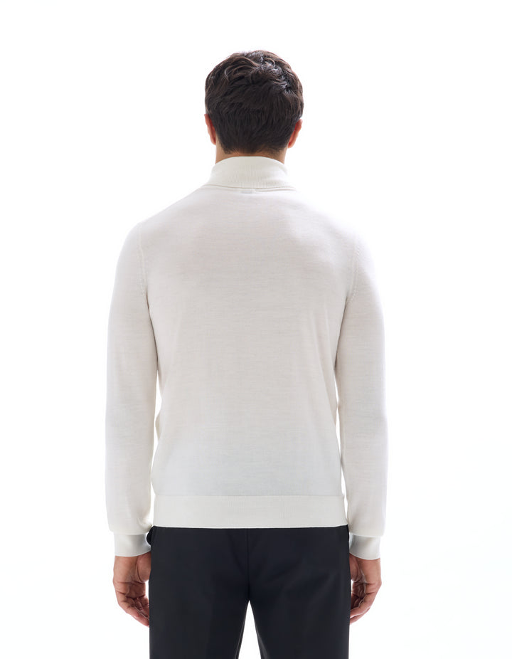 Slim-fit turtleneck sweater 100% merino wool