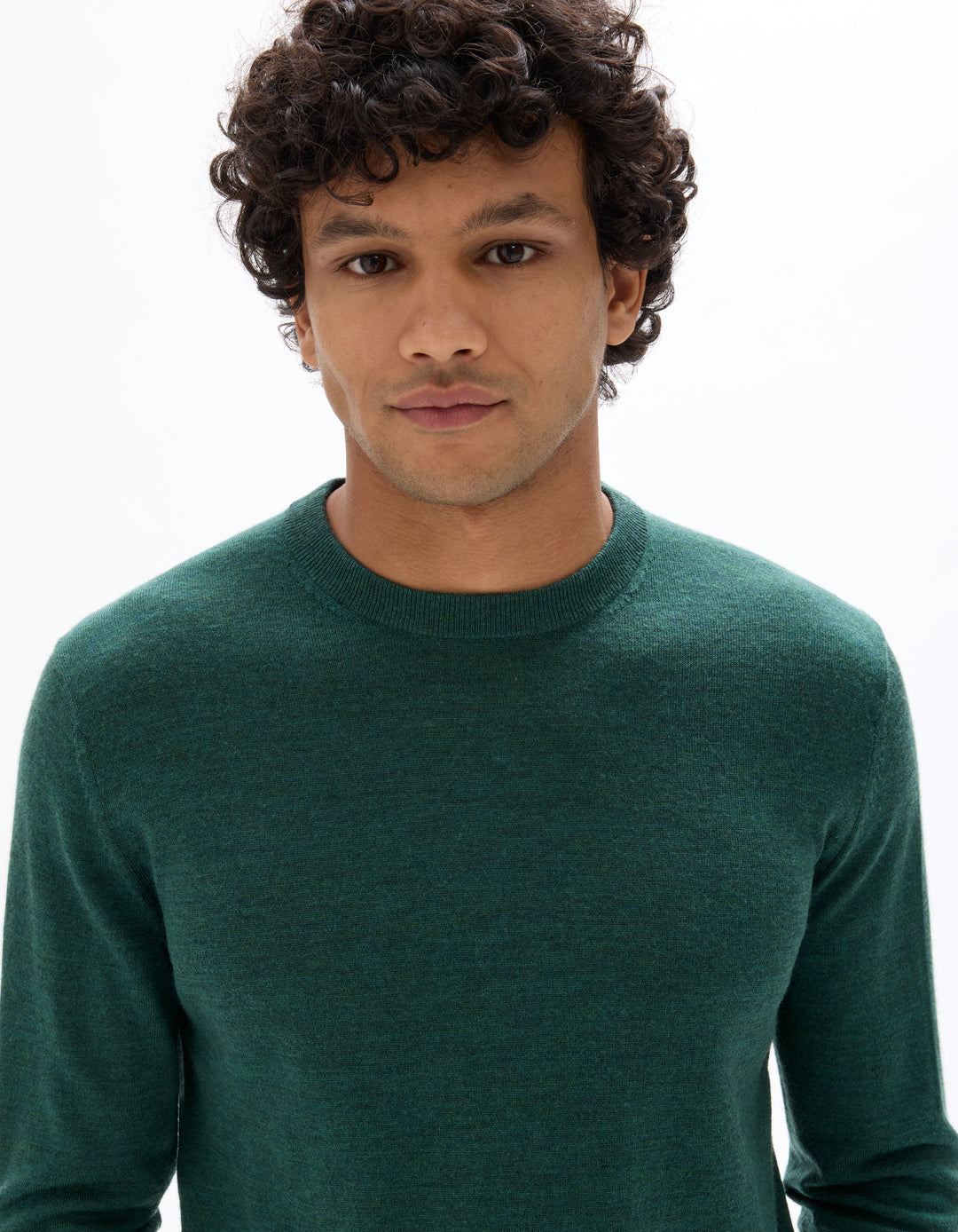 Unisex - Knitted - Sweater - Long sleeves - under 600 gr per piece