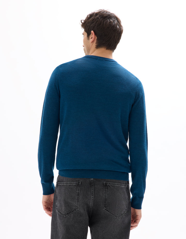 Unisex - Knitted - Sweater - Long sleeves - under 600 gr per piece