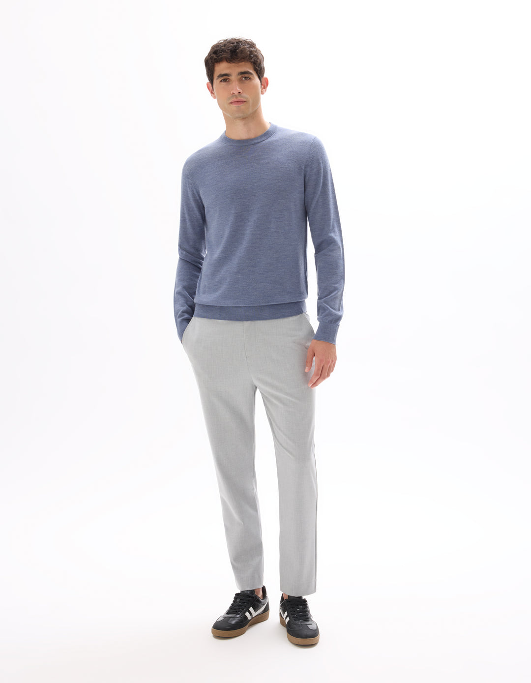 Unisex - Knitted - Sweater - Long sleeves - under 600 gr per piece