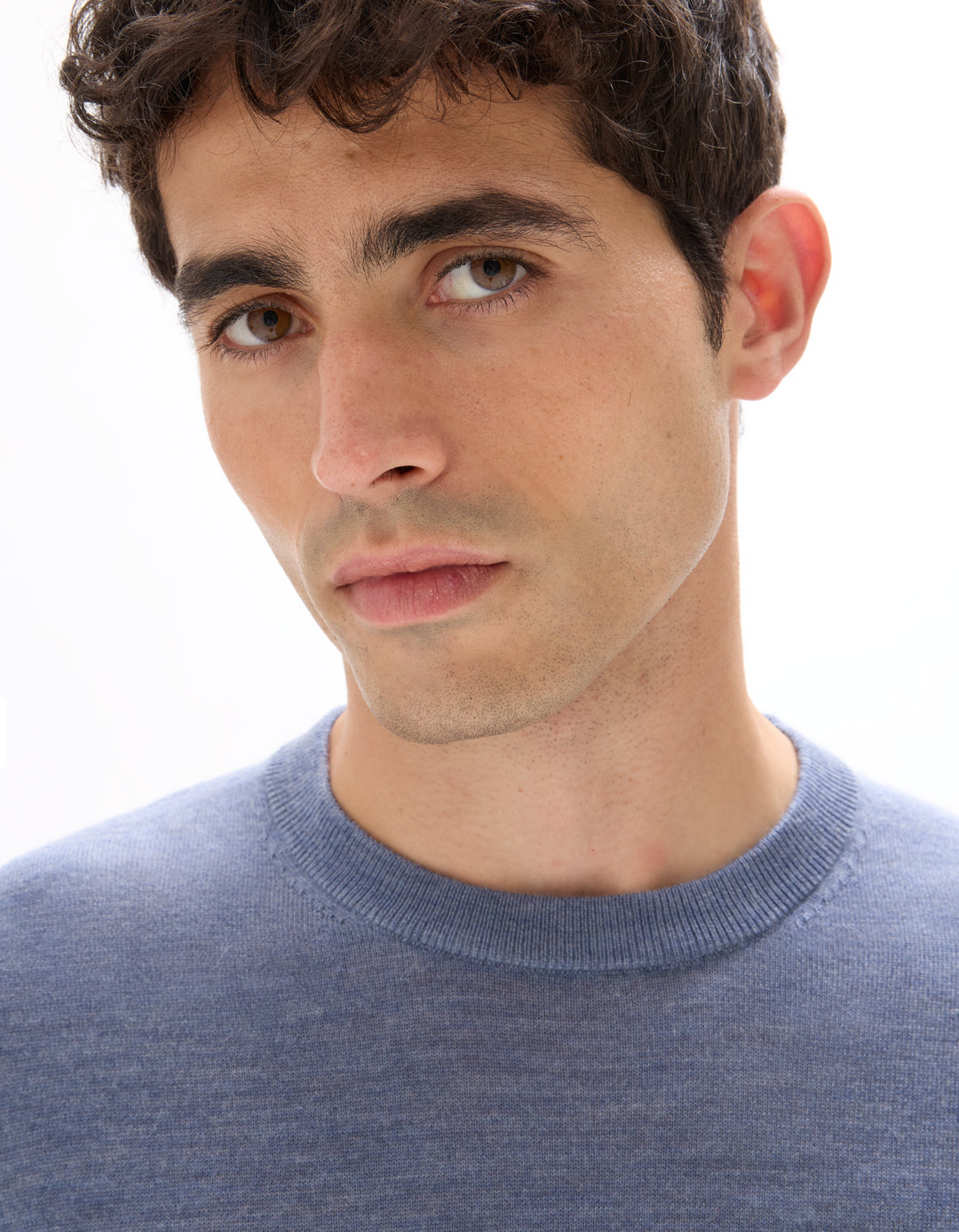 Unisex - Knitted - Sweater - Long sleeves - under 600 gr per piece