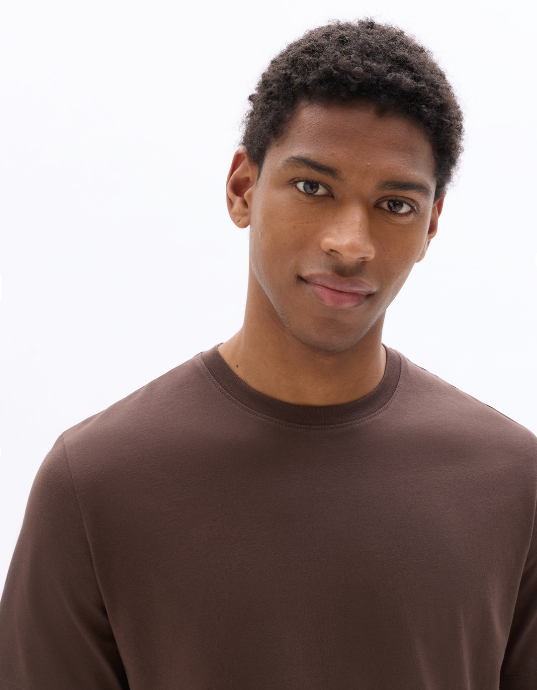 Unisex - Knitted - T-Shirt - Short sleeves - U / V / round neck