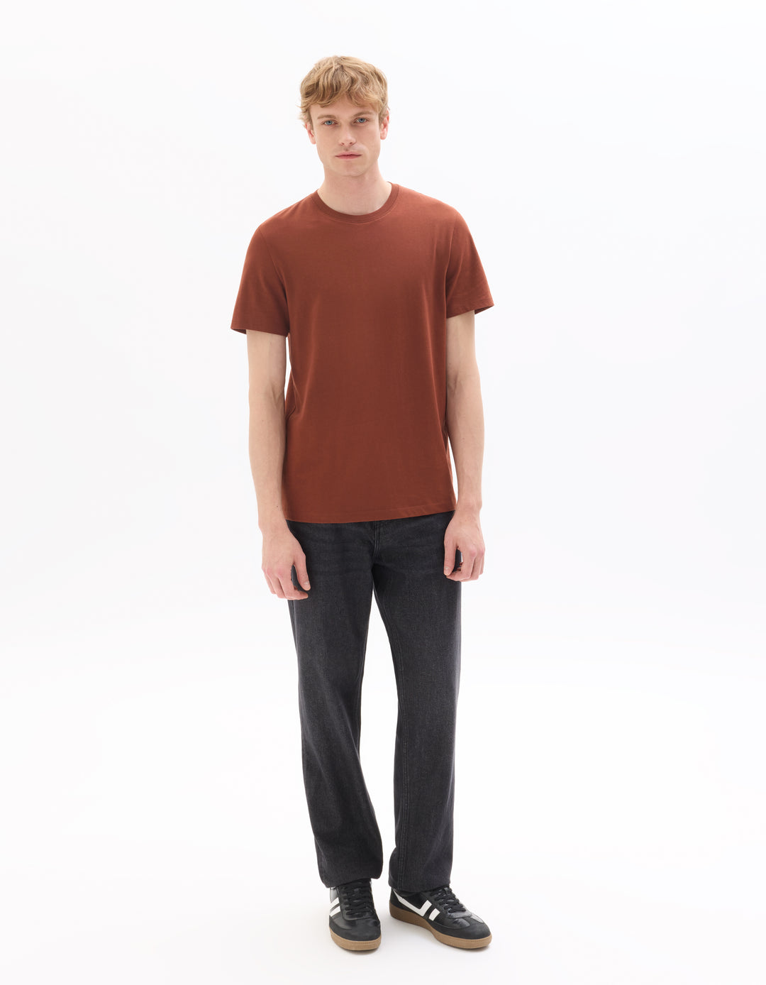 Unisex - Knitted - T-Shirt - Short sleeves - U / V / round neck