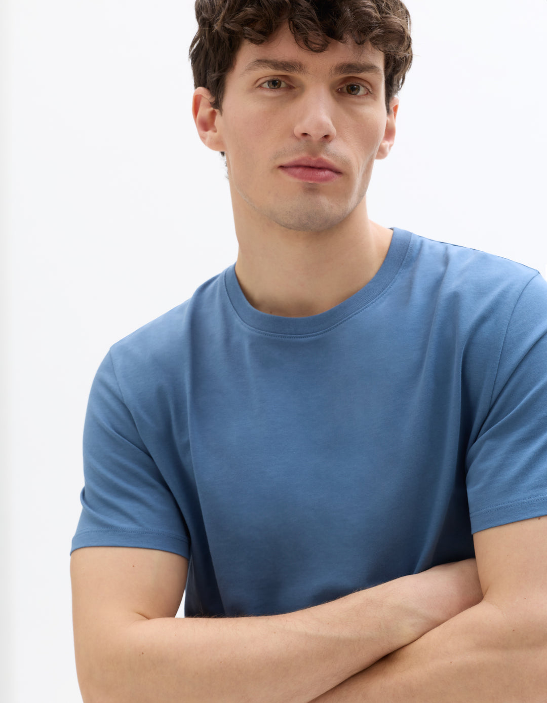 Unisex - Knitted - T-Shirt - Short sleeves - U / V / round neck