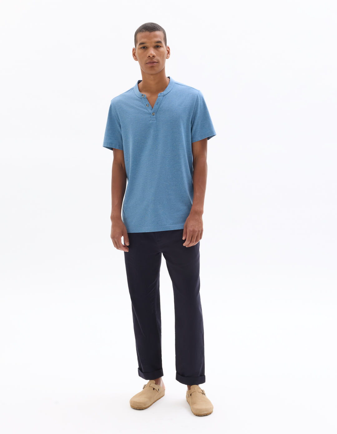Unisex - Knitted - T-Shirt - Short sleeves - U / V / round neck