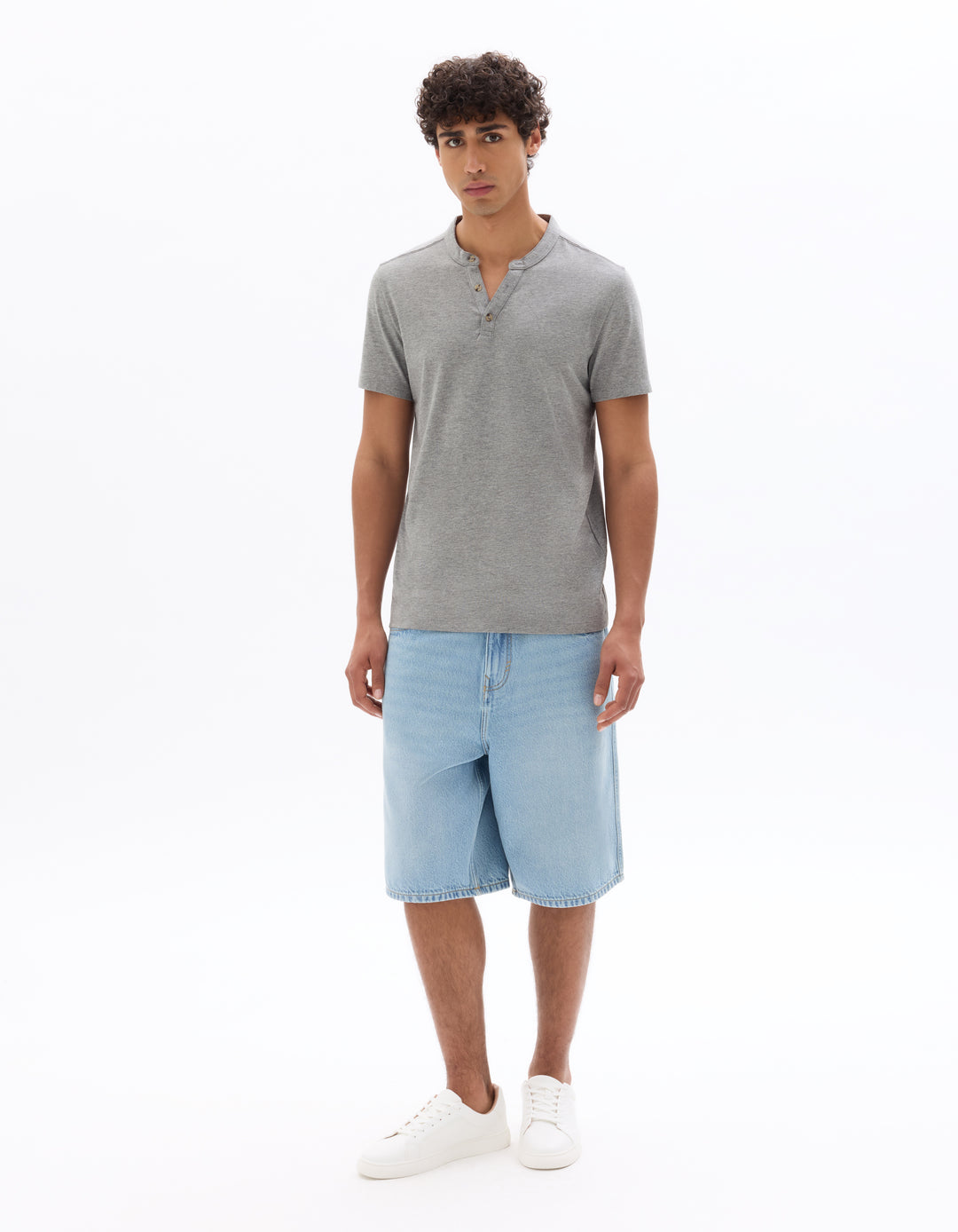 Unisex - Knitted - T-Shirt - Short sleeves - U / V / round neck