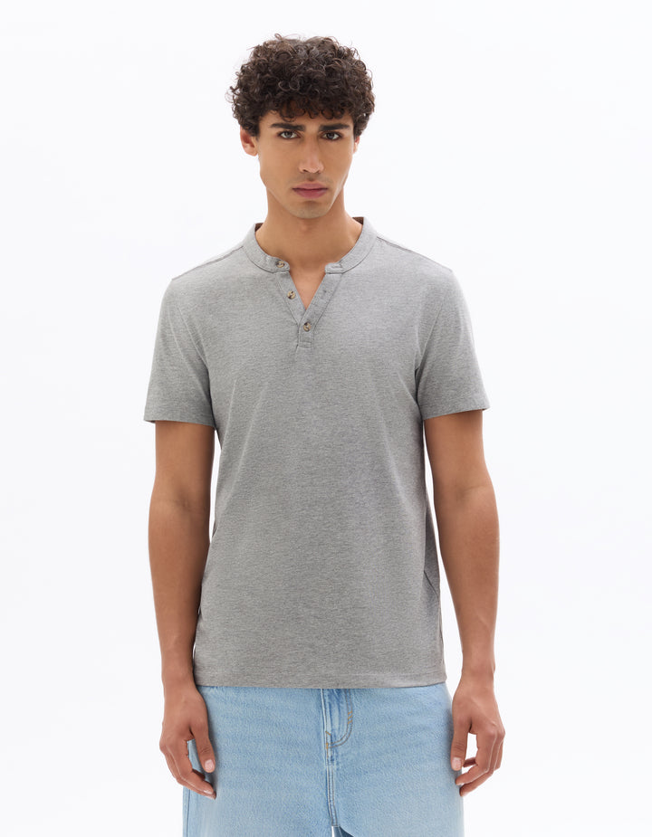 Unisex - Knitted - T-Shirt - Short sleeves - U / V / round neck