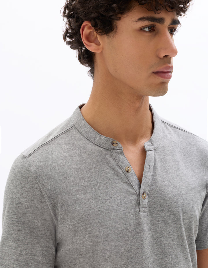 Unisex - Knitted - T-Shirt - Short sleeves - U / V / round neck