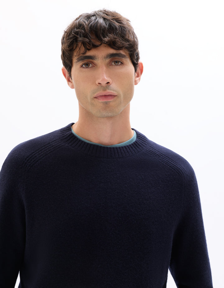 Crew neck 100% lambswool sweater