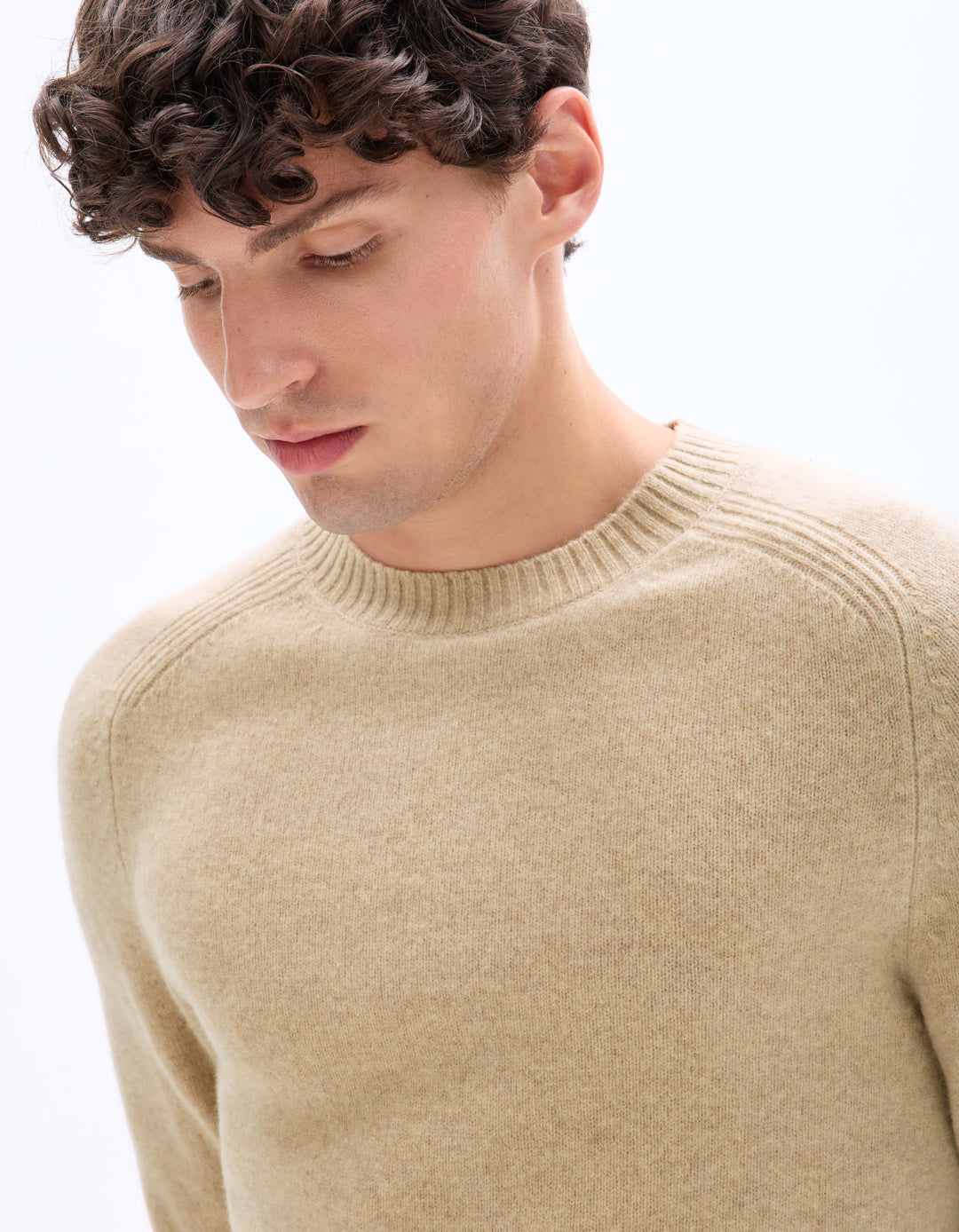 Unisex - Knitted - Sweater - Long sleeves - under 600 gr per piece