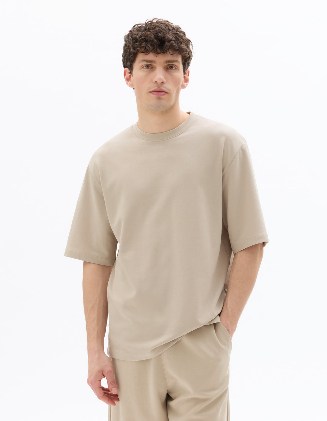 Unisex - Knitted - T-Shirt - Short sleeves - U / V / round neck