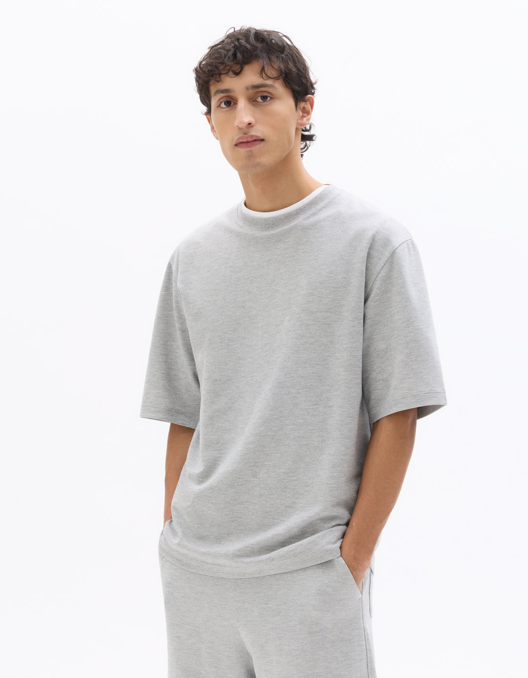 Unisex - Knitted - T-Shirt - Short sleeves - U / V / round neck