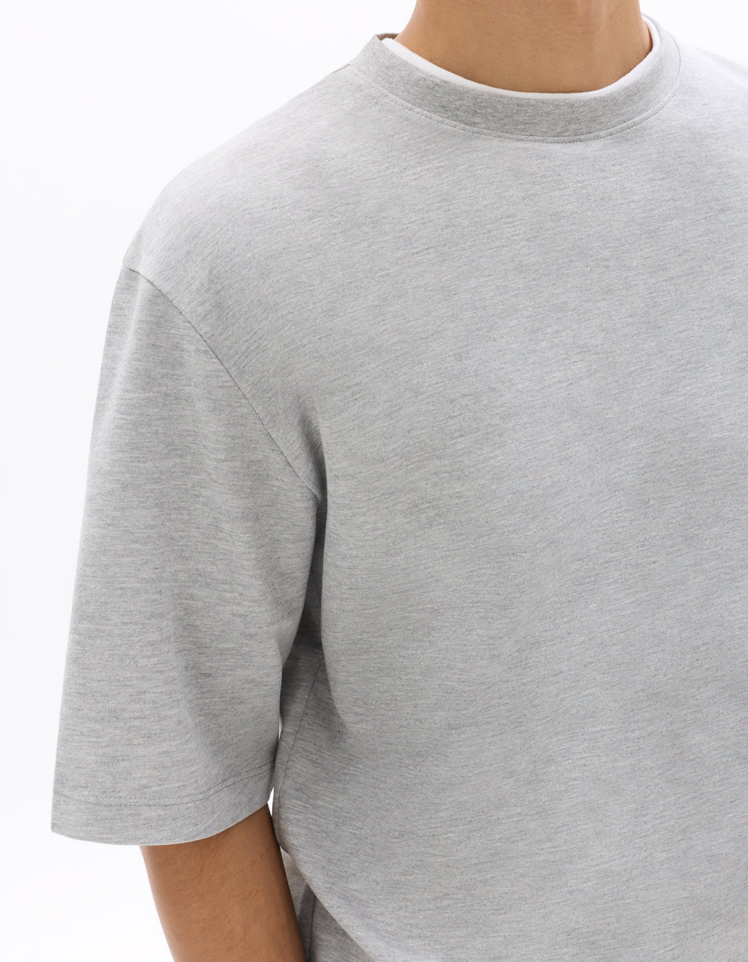 Unisex - Knitted - T-Shirt - Short sleeves - U / V / round neck