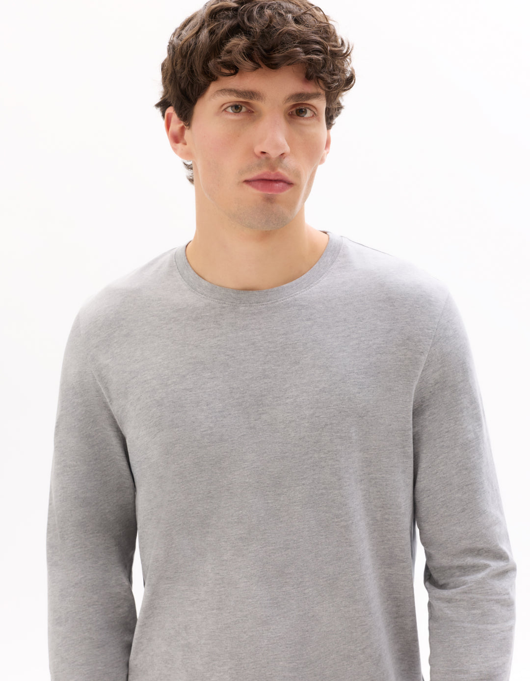 Regular fit long-sleeved 100% cotton T-shirt