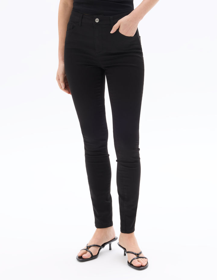 Ultra-stretch Slim-Fit Pants