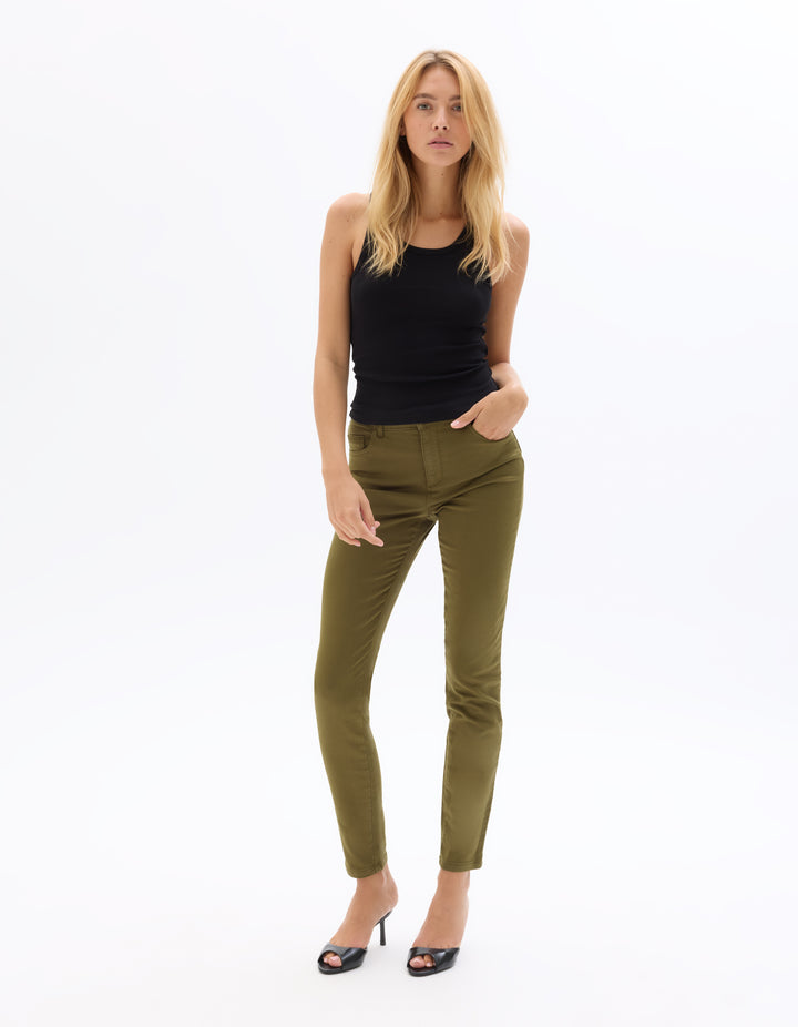 Ultra-stretch Slim-Fit Pants