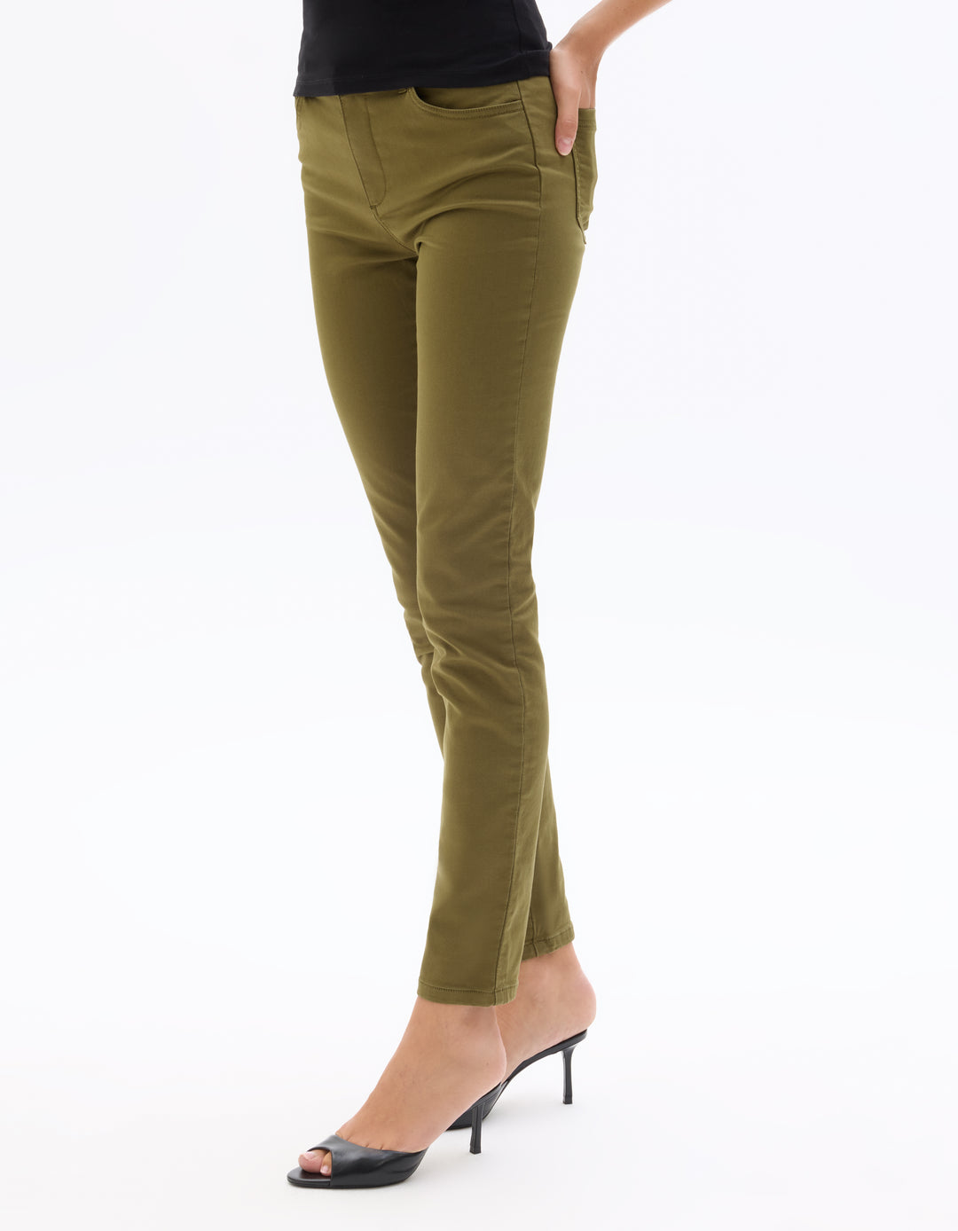 Ultra-stretch Slim-Fit Pants