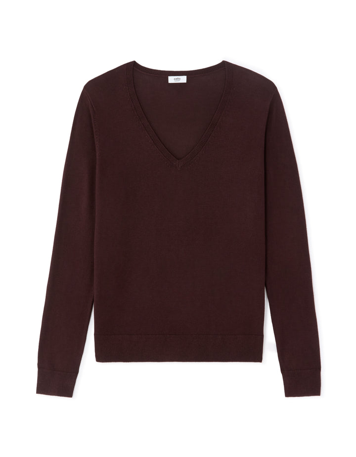Fine knit V-neck sweater
