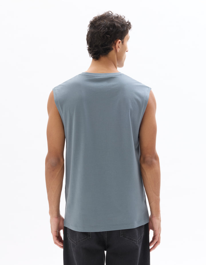 Unisex - Knitted - T-Shirt - no sleeves - U / V / round neck