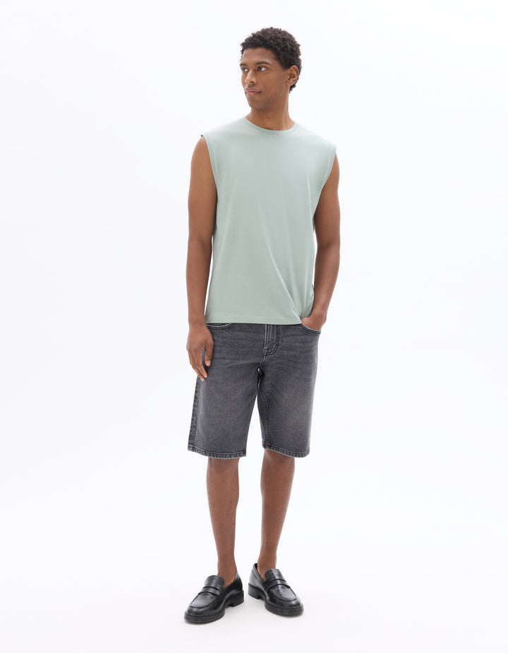 Unisex - Knitted - T-Shirt - no sleeves - U / V / round neck