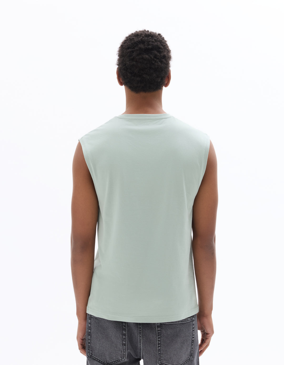 Unisex - Knitted - T-Shirt - no sleeves - U / V / round neck