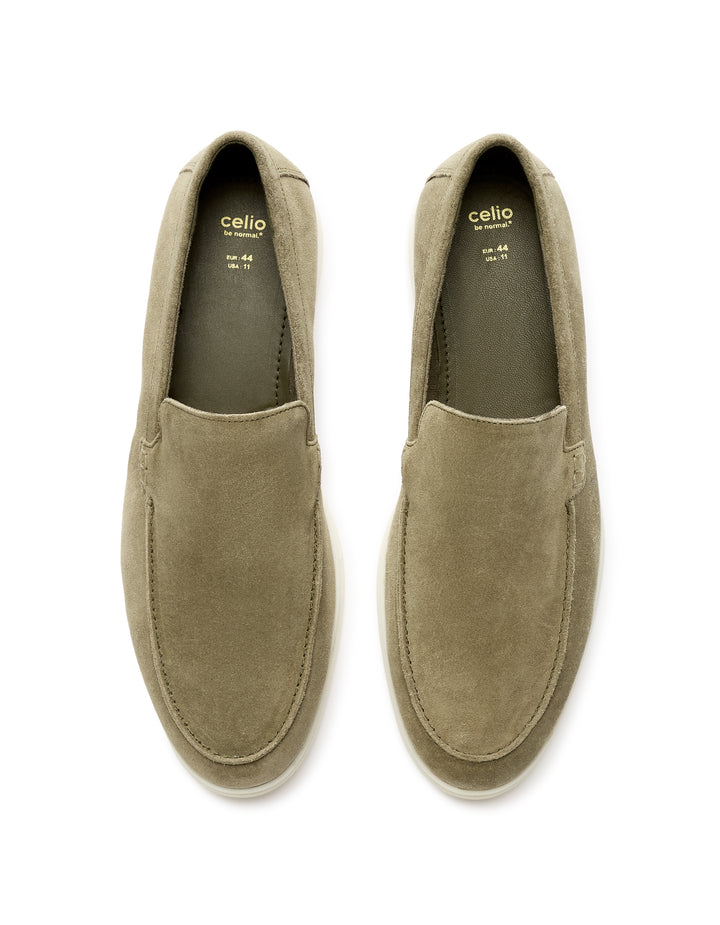 Shoes - rubber/plastic outer soles - leather uppers - Men