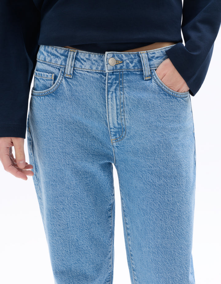 Jean mom