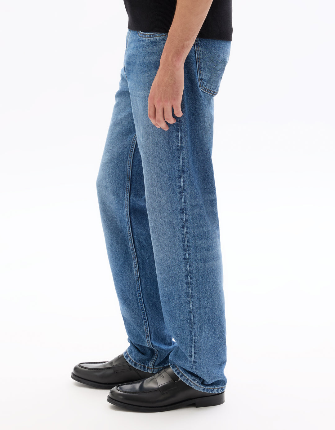 Loose-fitting jeans  100% cotton