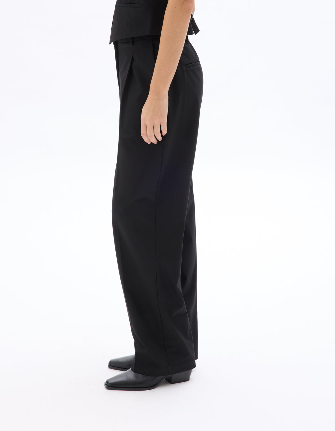 Straight-leg dress trousers with elasticated back