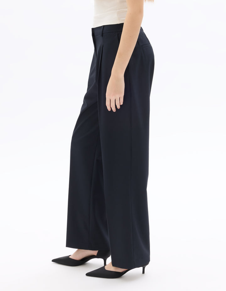 Straight-leg dress trousers with elasticated back