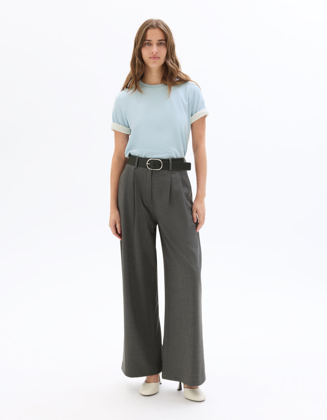 Wide-leg trousers