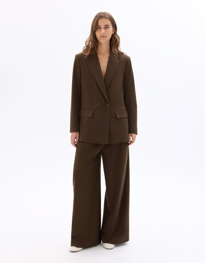 Wide-leg trousers