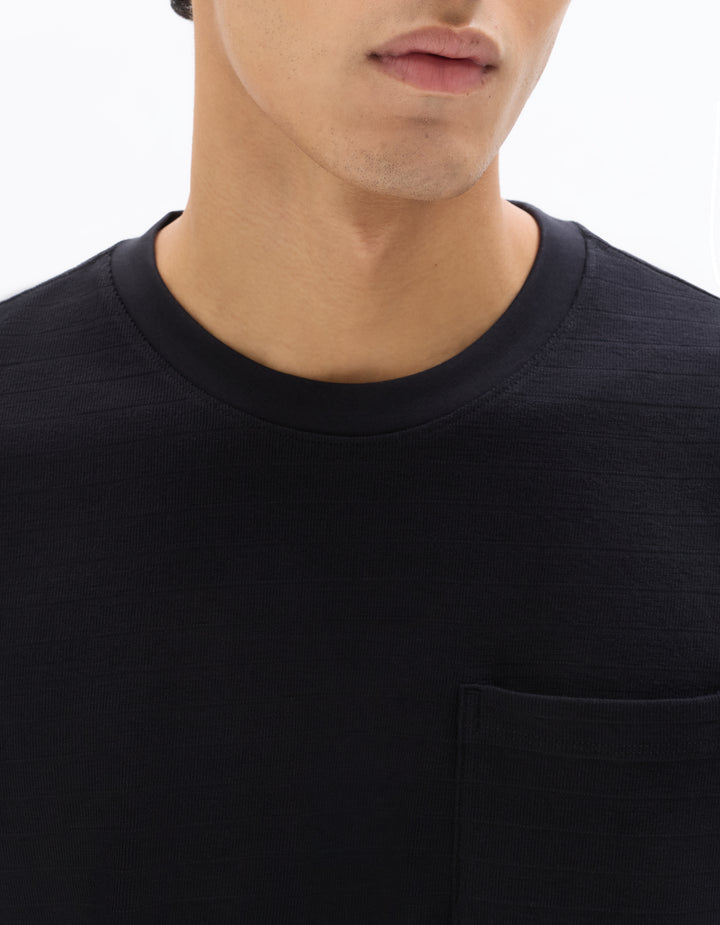 Unisex - Knitted - T-Shirt - Short sleeves - U / V / round neck