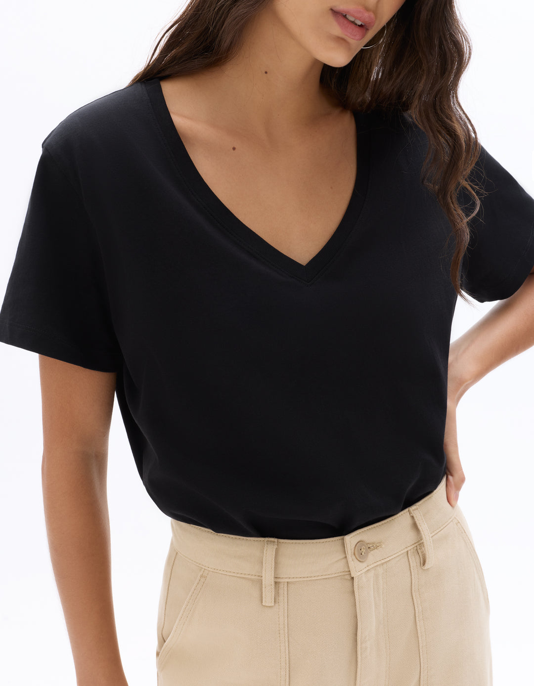 V-neck T-shirt 100% organic cotton