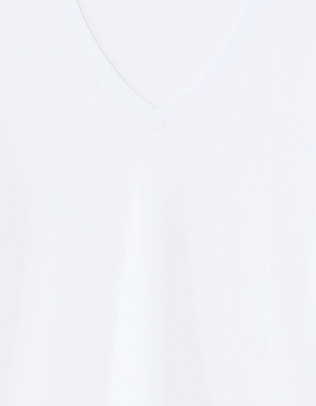 V-neck T-shirt 100% organic cotton