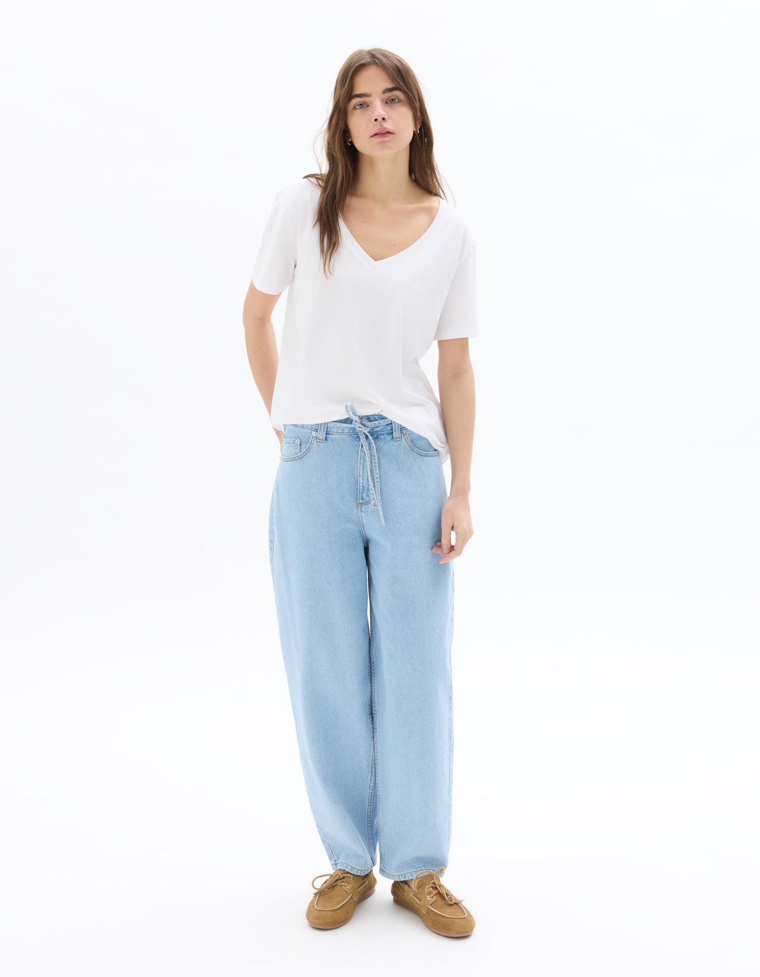 V-neck T-shirt 100% organic cotton