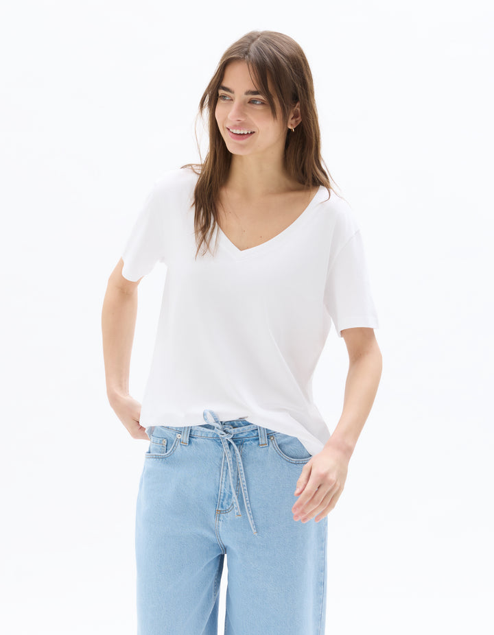 V-neck T-shirt 100% organic cotton